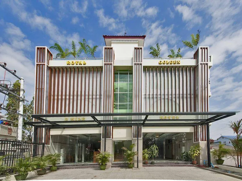 Royal Golden 9 Miles Hotel Yangon 3*,