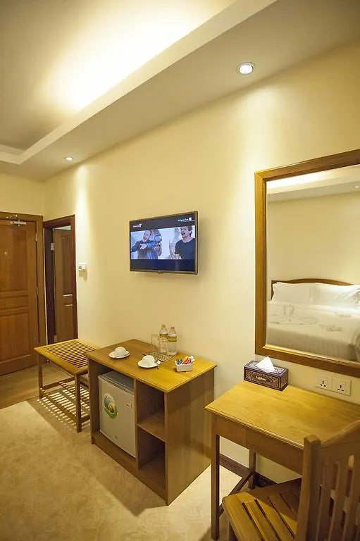 Royal Golden 9 Miles Hotel Yangon