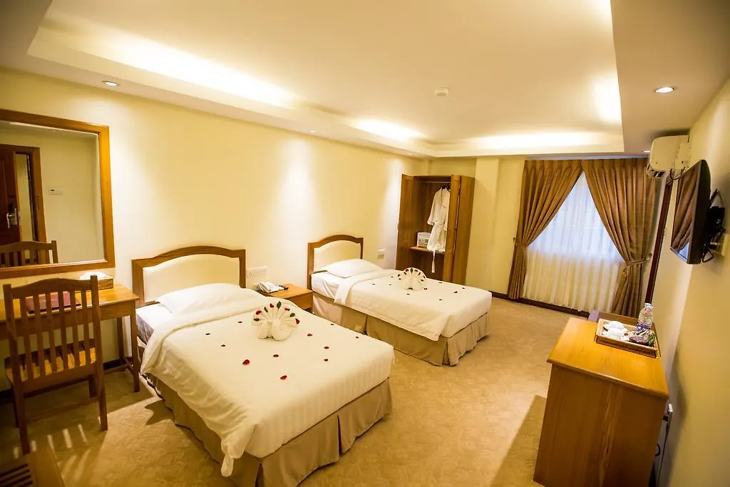 Royal Golden 9 Miles Hotel Yangon