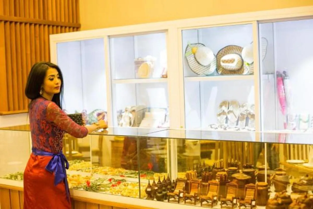 Royal Golden 9 Miles Hotel Yangon Myanmar